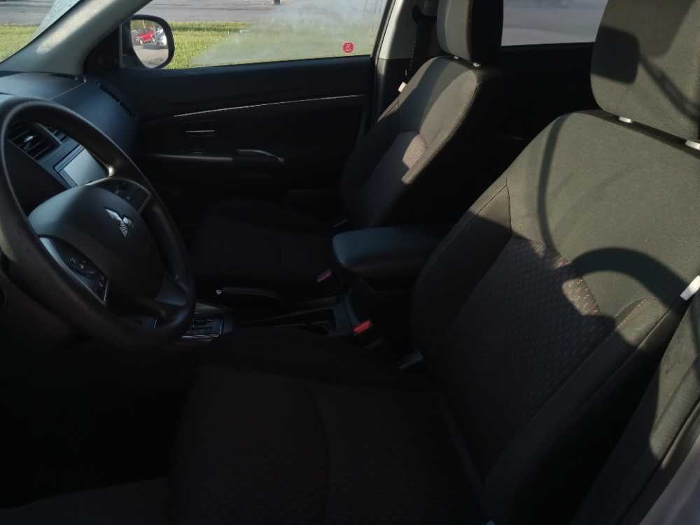 MITSUBISHI OUTLANDER SPORT LE;