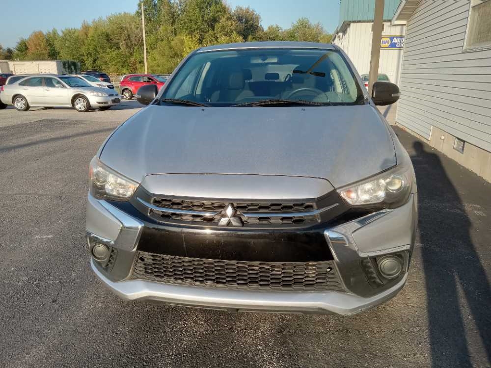 MITSUBISHI OUTLANDER SPORT LE;