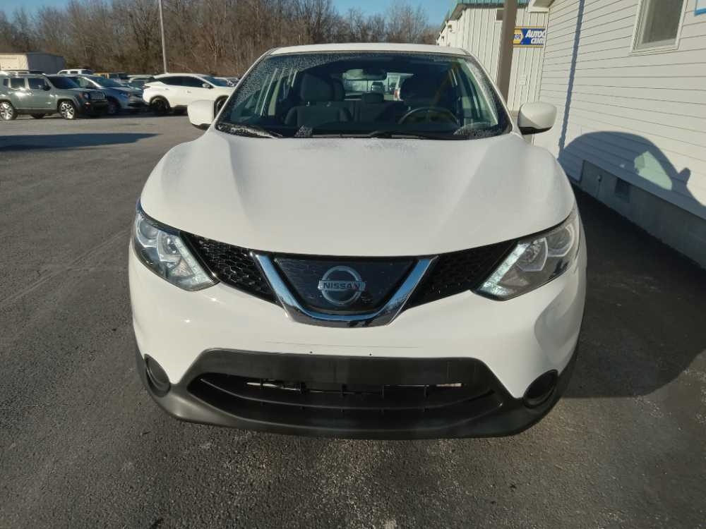 NISSAN ROGUE SPORT S; SL