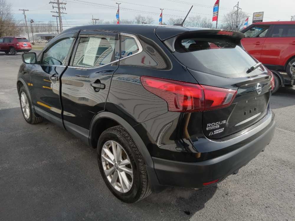 NISSAN ROGUE SPORT S; SL