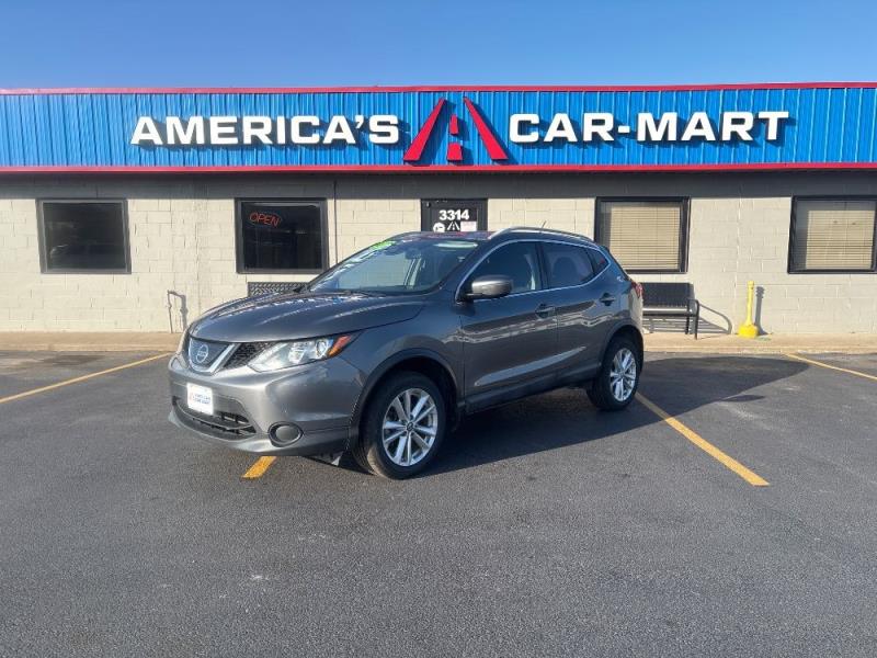 2019 Nissan Rogue Sport SV's photo