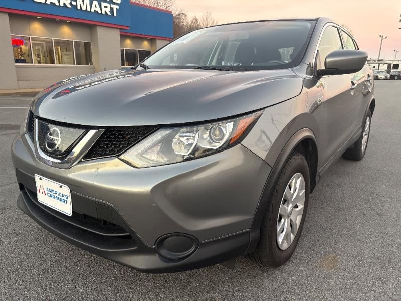 2019 Nissan Rogue Sport S's photo