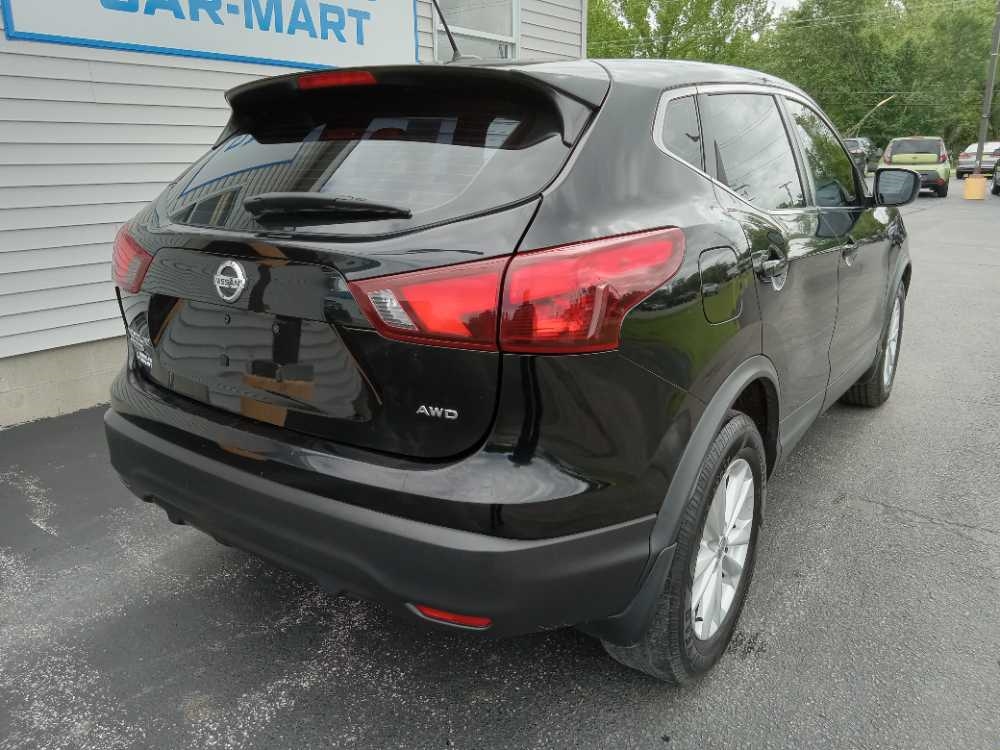 NISSAN ROGUE SPORT S; SL