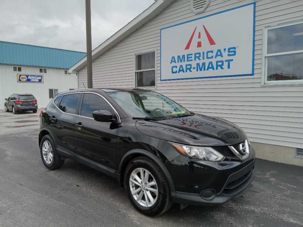 NISSAN ROGUE SPORT S; SL