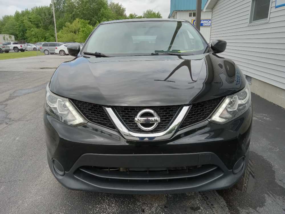 NISSAN ROGUE SPORT S; SL