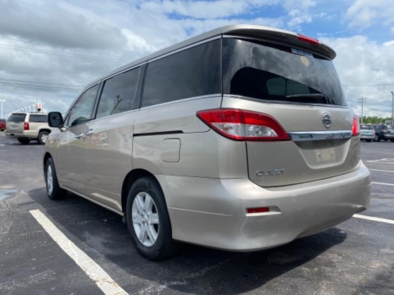 Nissan quest 2011