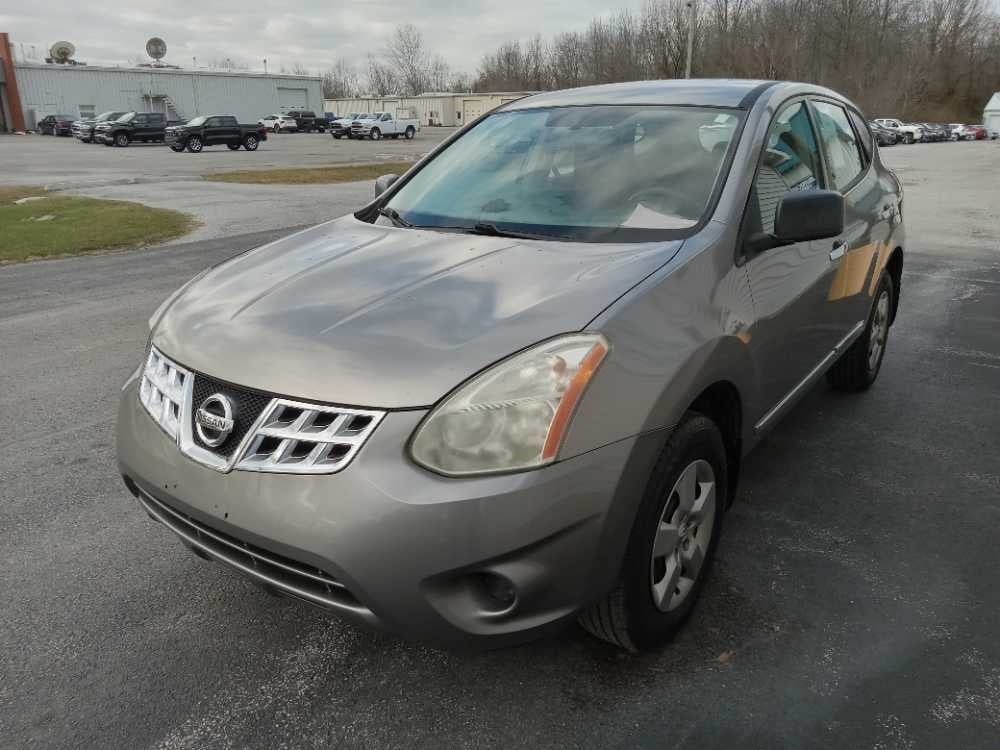 2013 Nissan Rogue S's photo