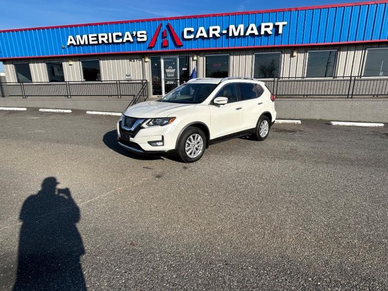 2017 Nissan Rogue SV's photo