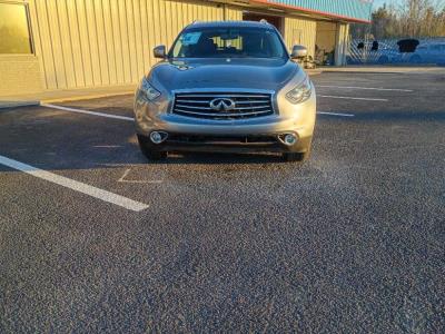 2016 INFINITI QX70