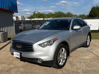 2016 INFINITI QX70