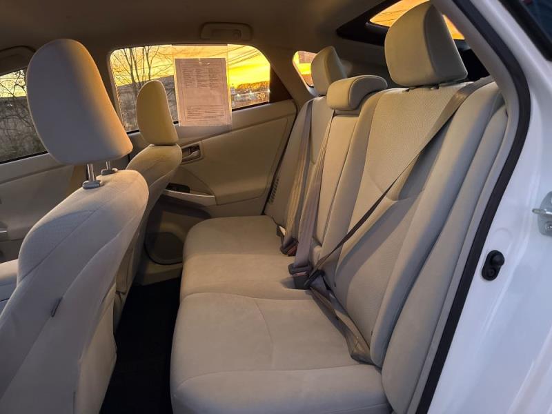 2013 Toyota Prius Two's photo