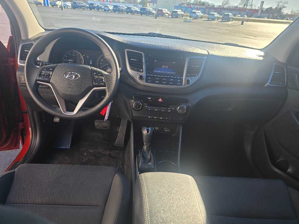 HYUNDAI TUCSON SE