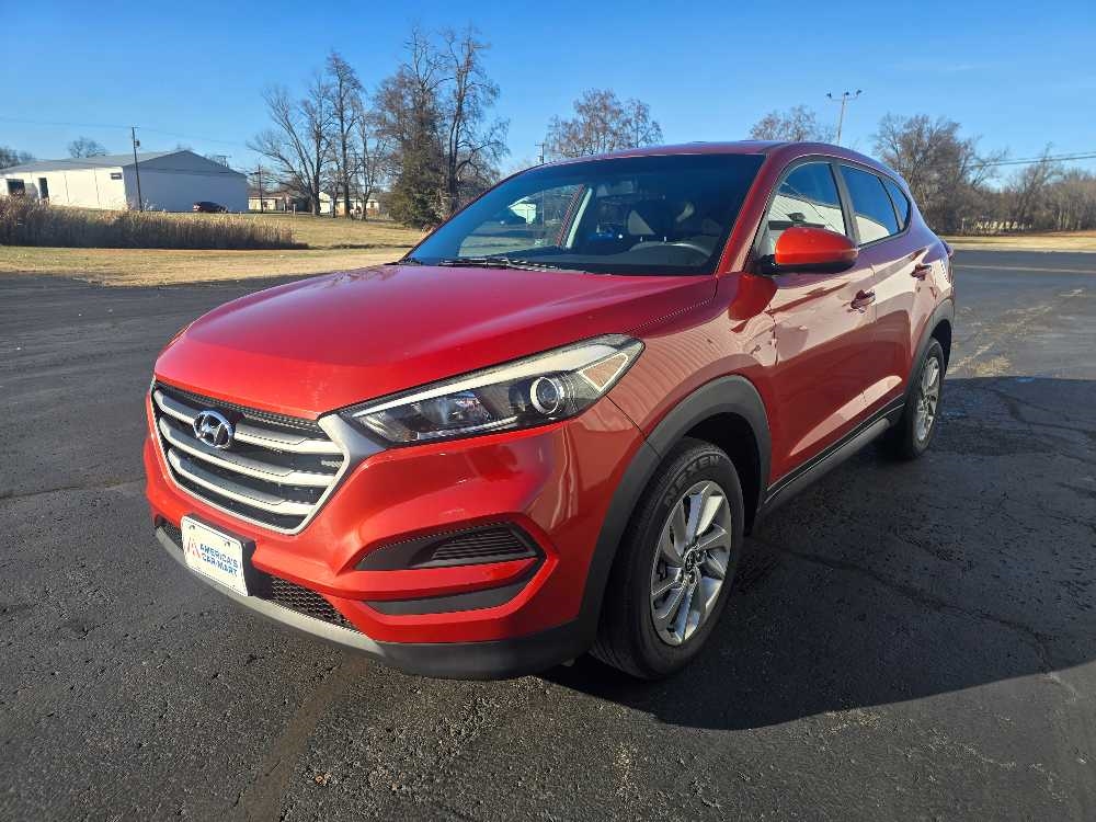 2017 HYUNDAI TUCSON SE
