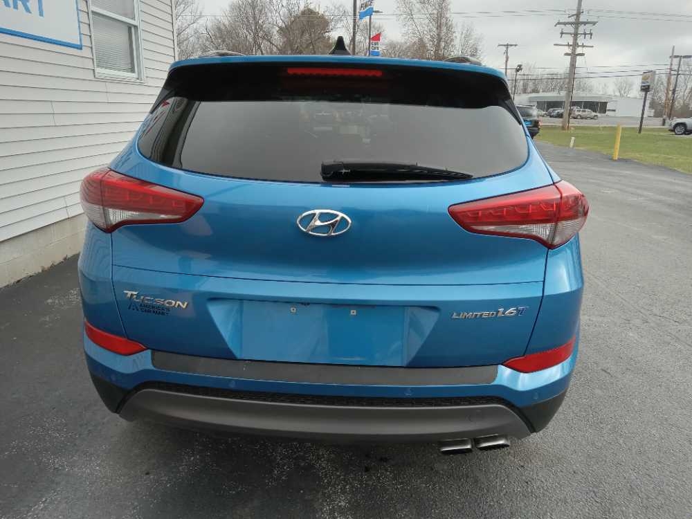 HYUNDAI TUCSON LIMITED; SPOR