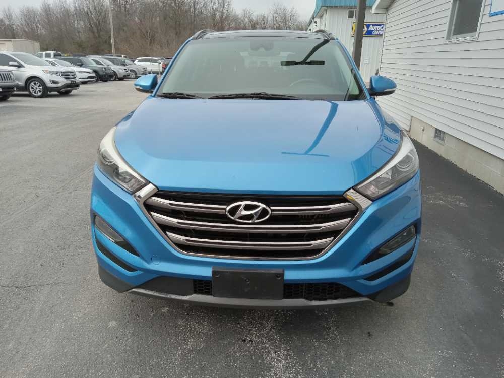 HYUNDAI TUCSON LIMITED; SPOR