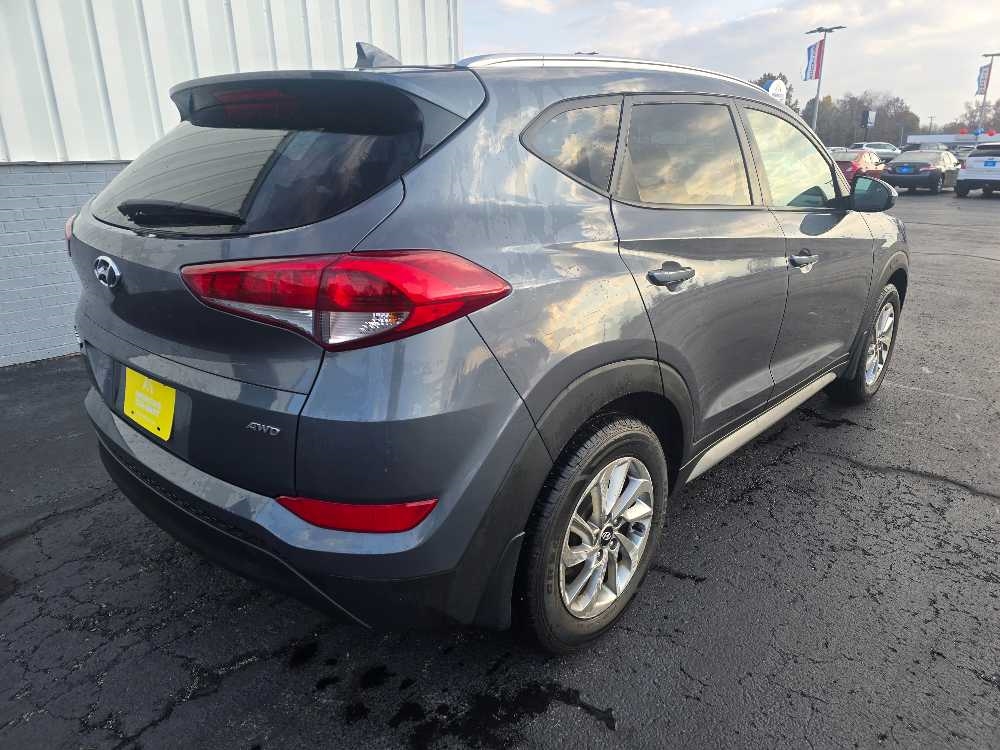 HYUNDAI TUCSON BASE; SPORT;