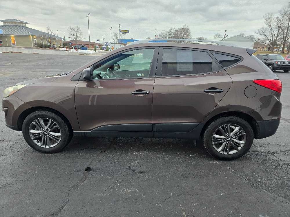 HYUNDAI TUCSON LIMITED; SE