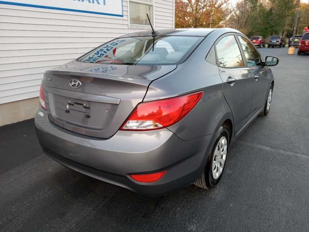 HYUNDAI ACCENT SE