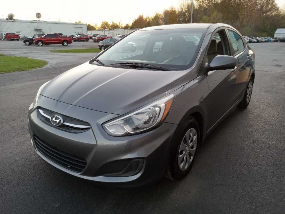 2016 HYUNDAI ACCENT SE