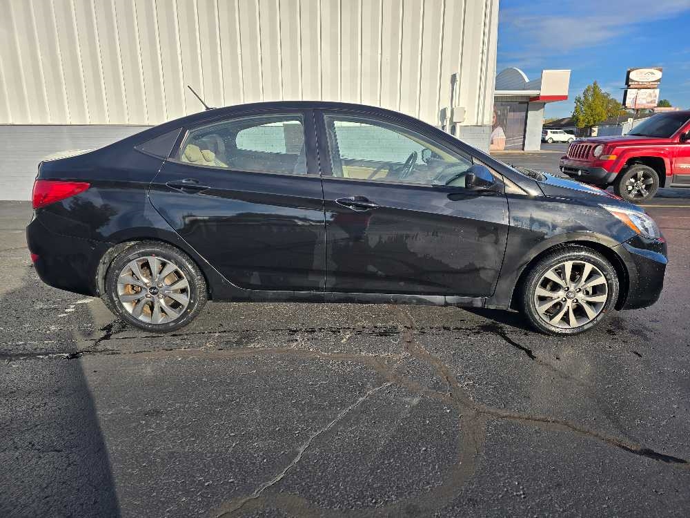 HYUNDAI ACCENT SE