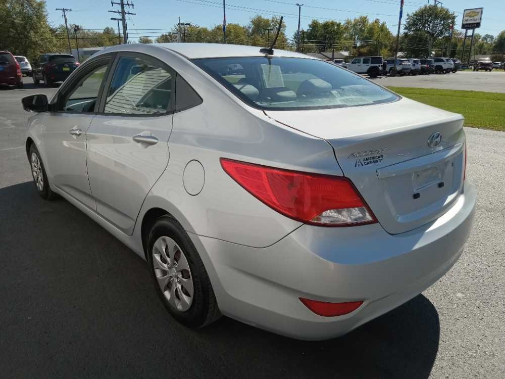 HYUNDAI ACCENT SE