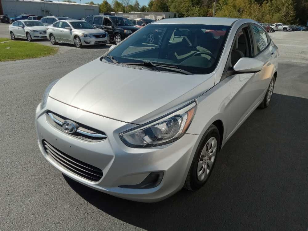 HYUNDAI ACCENT SE