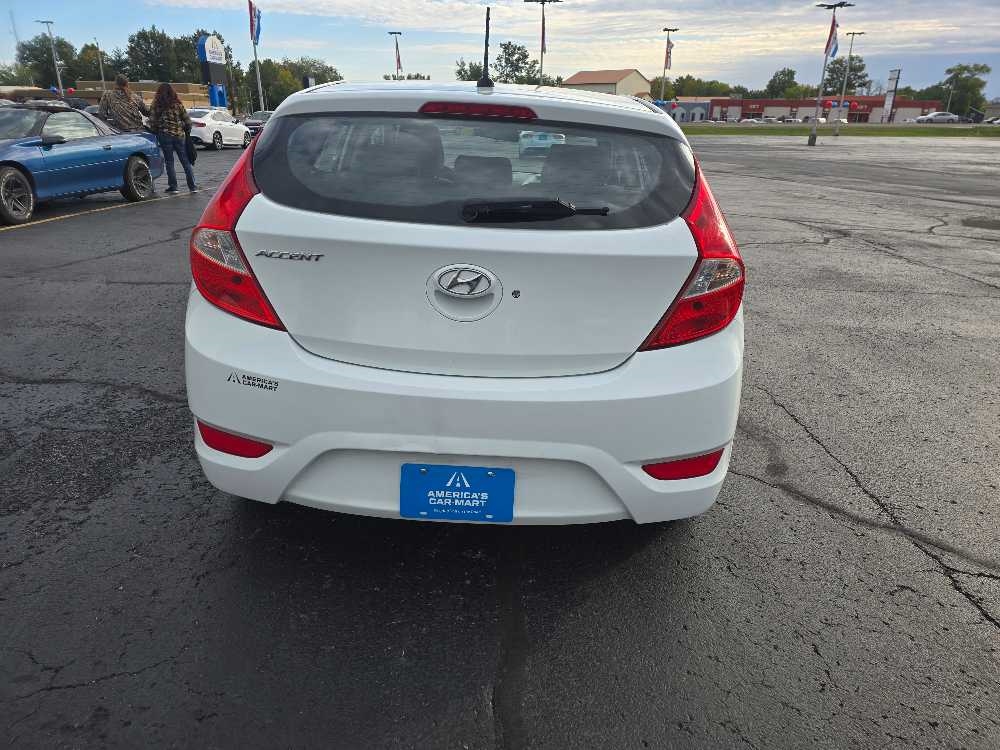 HYUNDAI ACCENT GS; SE