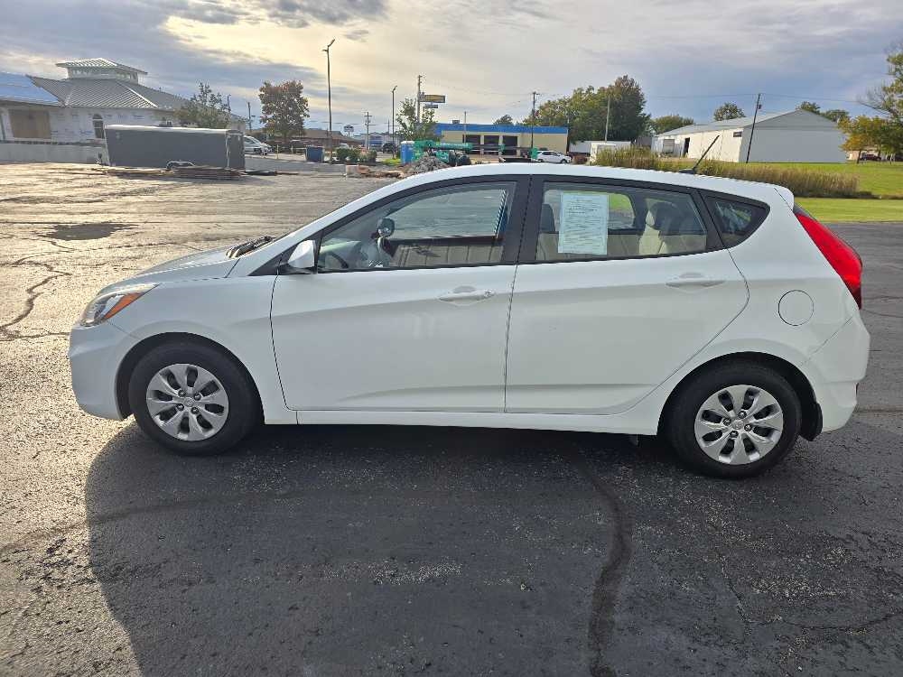 HYUNDAI ACCENT GS; SE