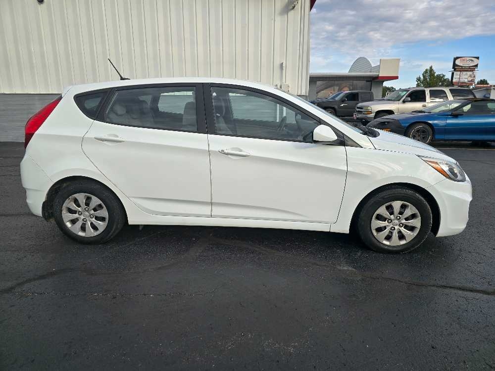 HYUNDAI ACCENT GS; SE