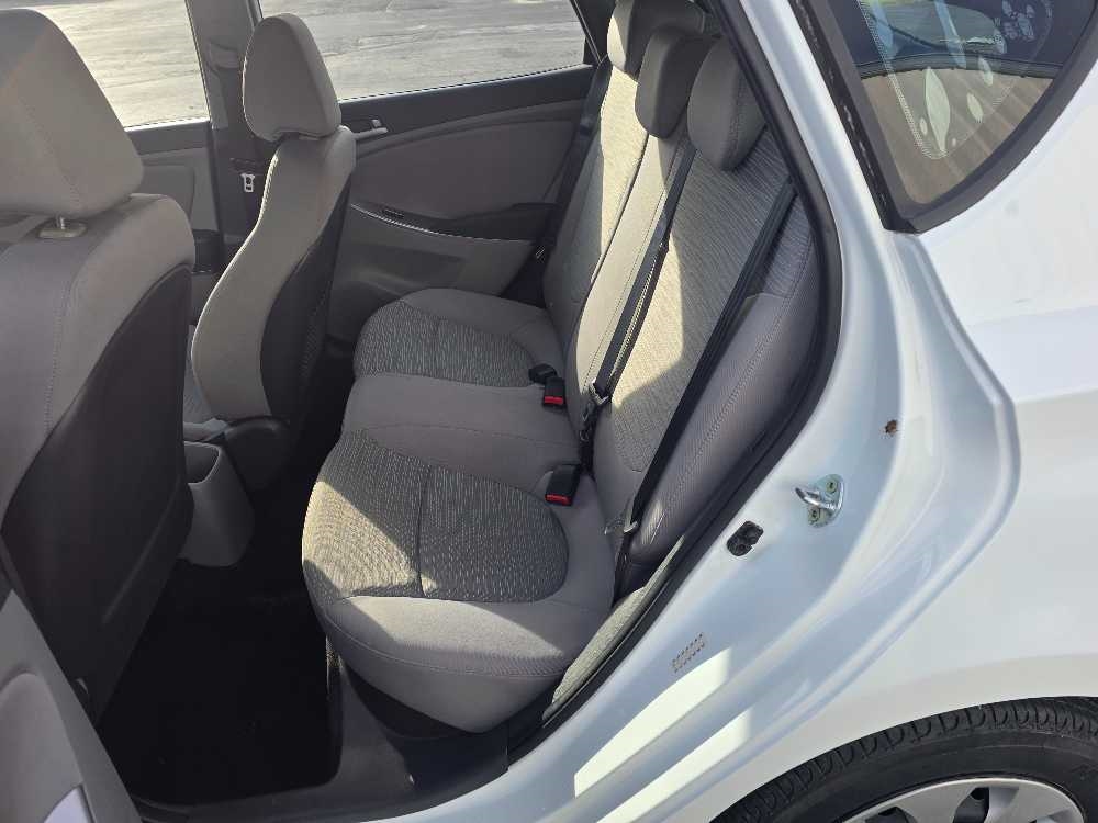 HYUNDAI ACCENT GS; SE