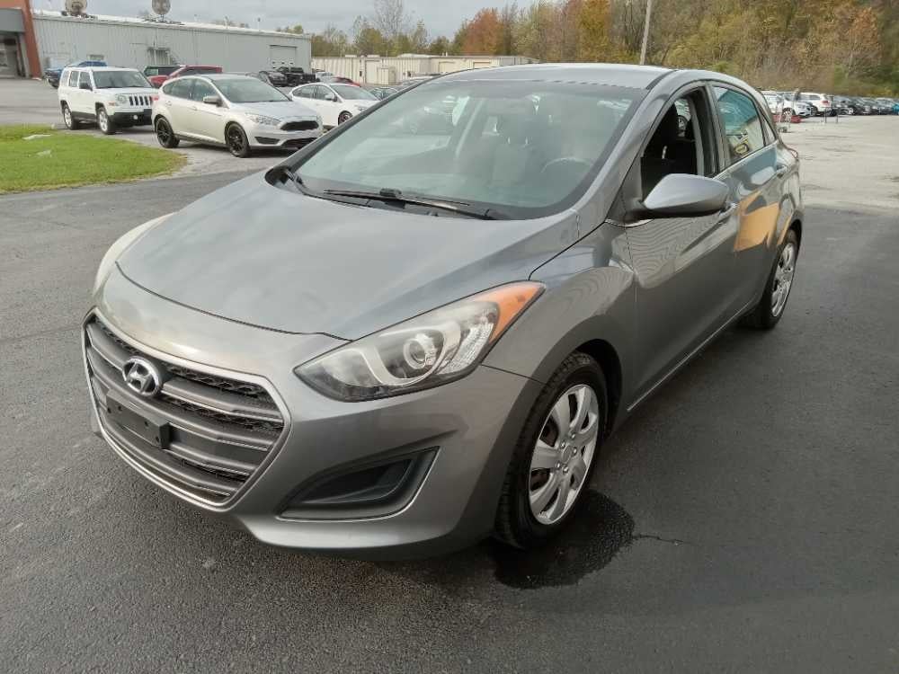 2017 HYUNDAI ELANTRA GT BASE