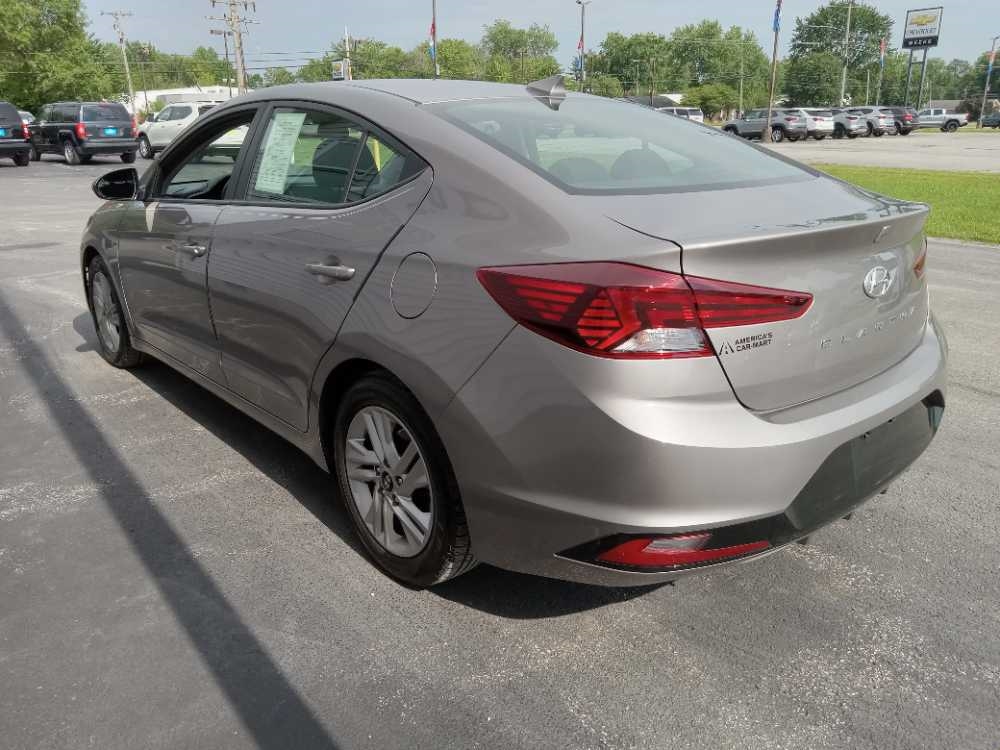 HYUNDAI ELANTRA LIMITED; SEL