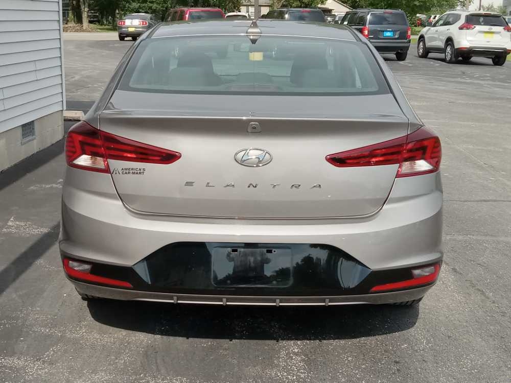HYUNDAI ELANTRA LIMITED; SEL