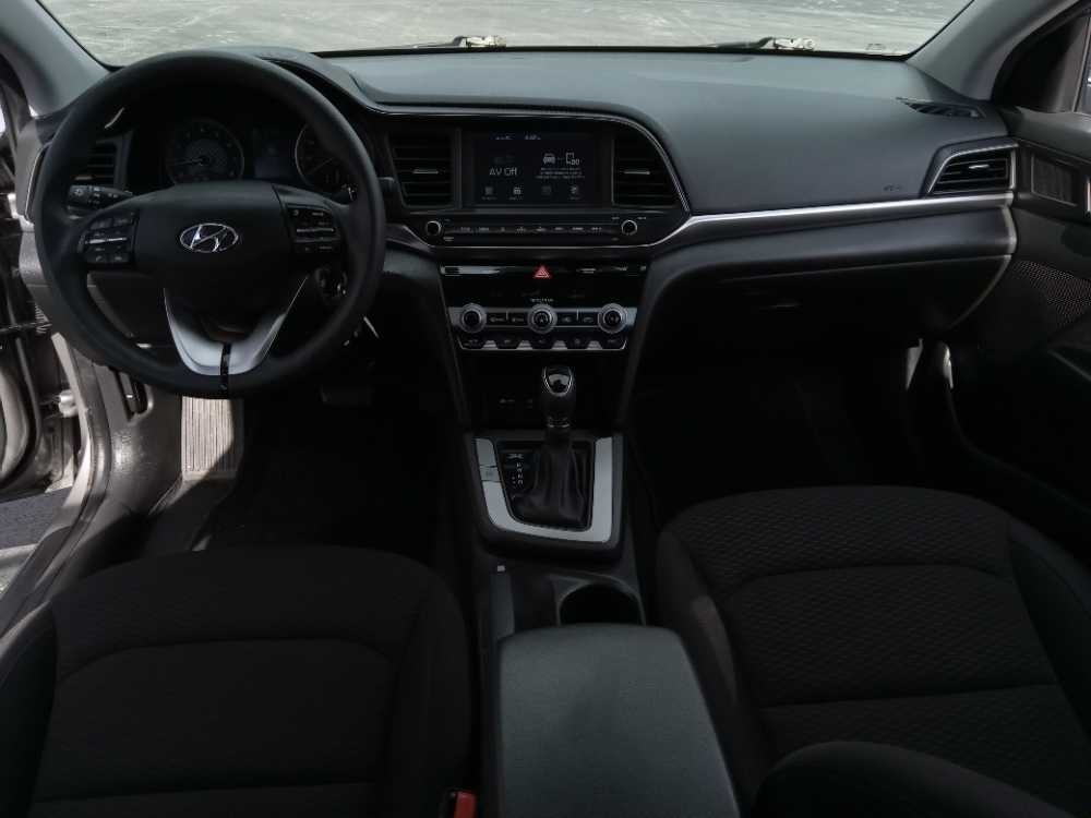 HYUNDAI ELANTRA LIMITED; SEL