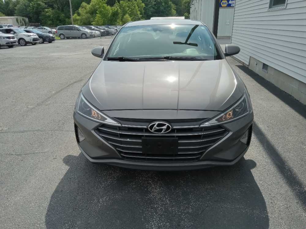 HYUNDAI ELANTRA LIMITED; SEL