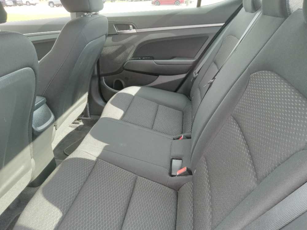 HYUNDAI ELANTRA LIMITED; SEL