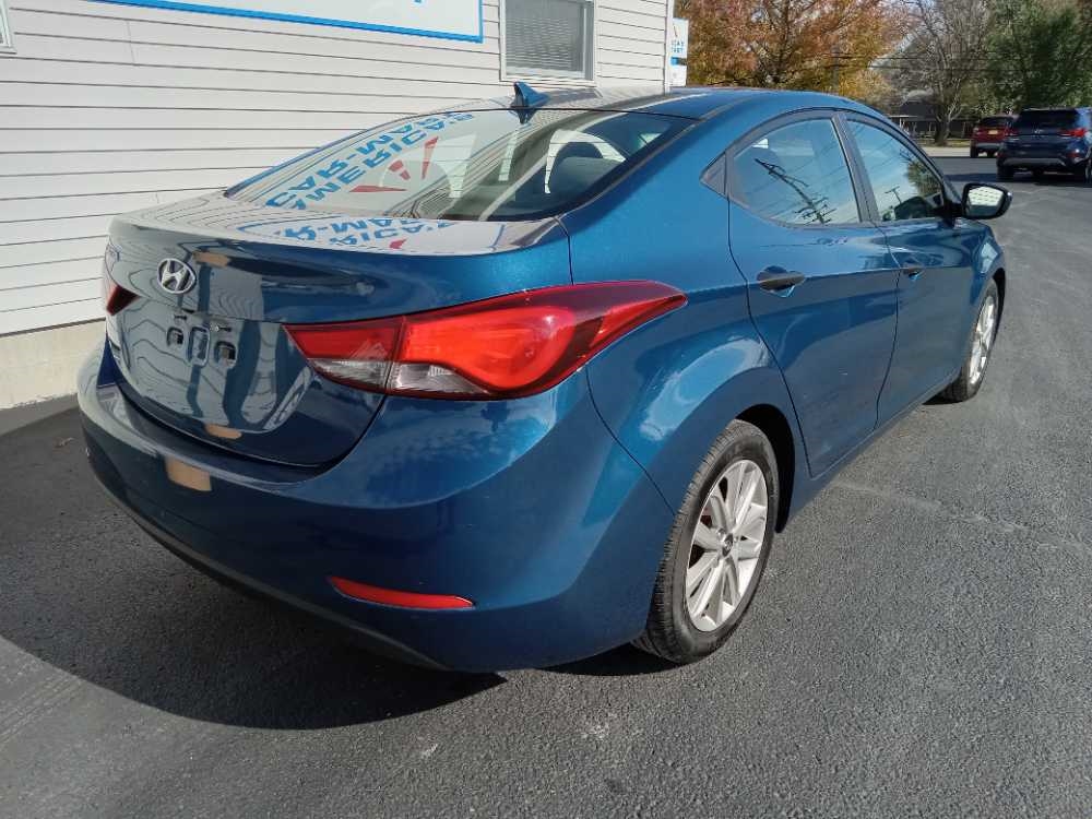 HYUNDAI ELANTRA GLS; LIMITED