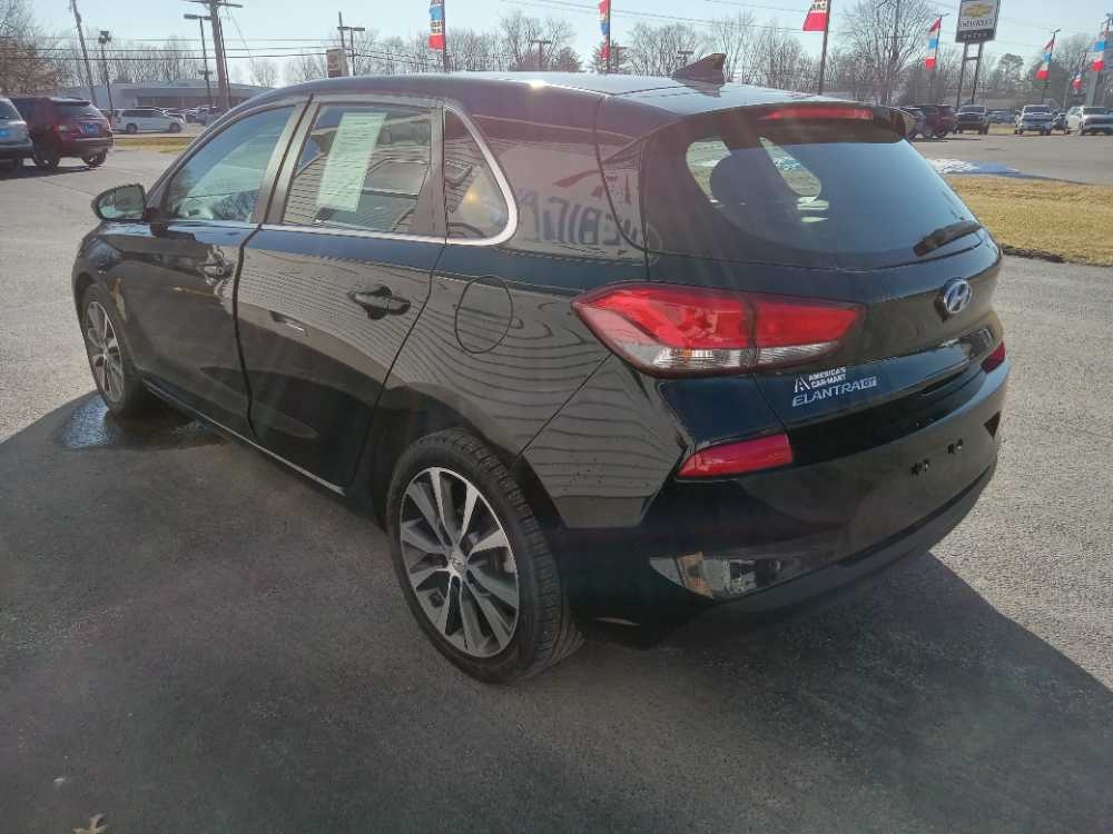 HYUNDAI ELANTRA GT BASE