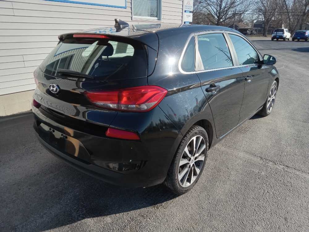 HYUNDAI ELANTRA GT BASE