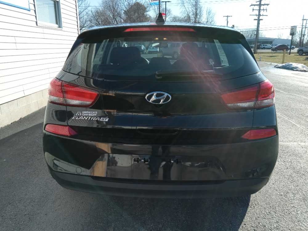 HYUNDAI ELANTRA GT BASE