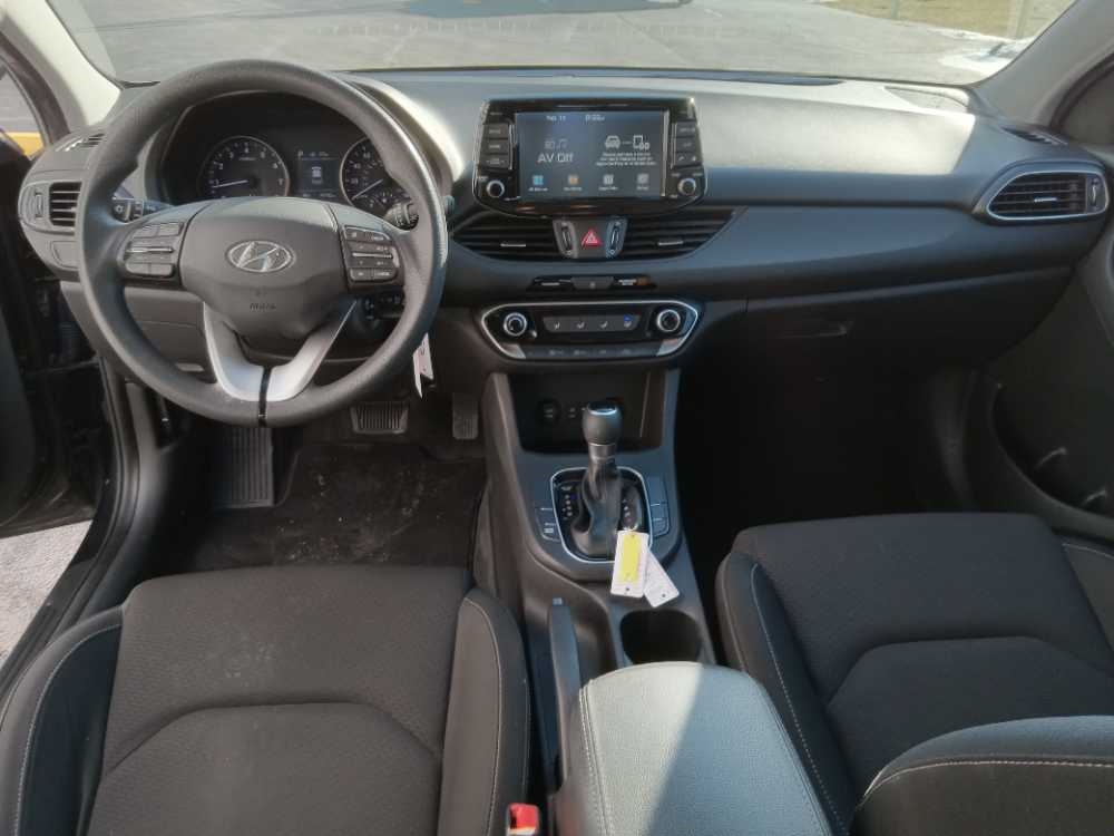 HYUNDAI ELANTRA GT BASE