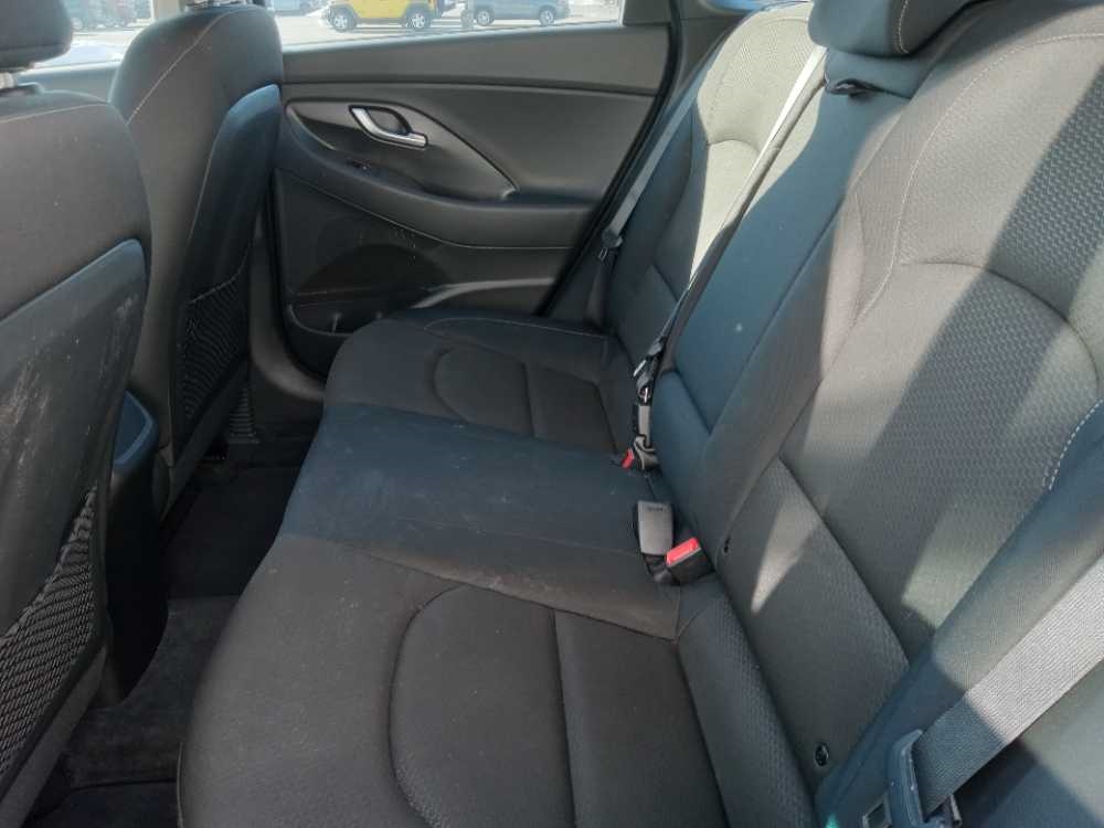 HYUNDAI ELANTRA GT BASE