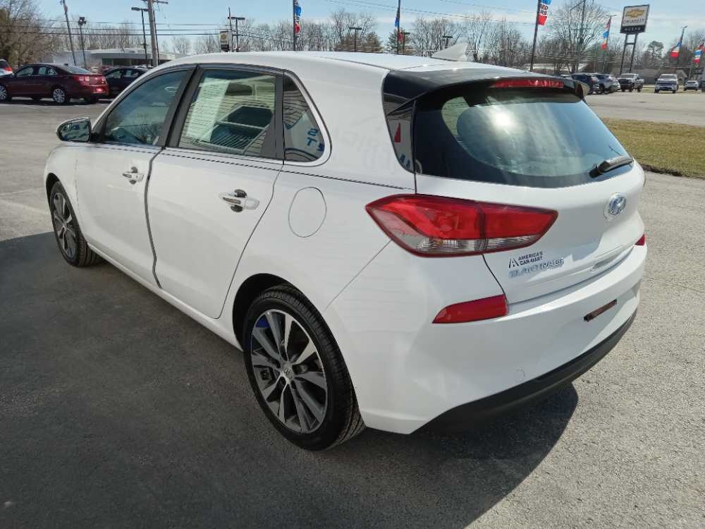 HYUNDAI ELANTRA GT BASE