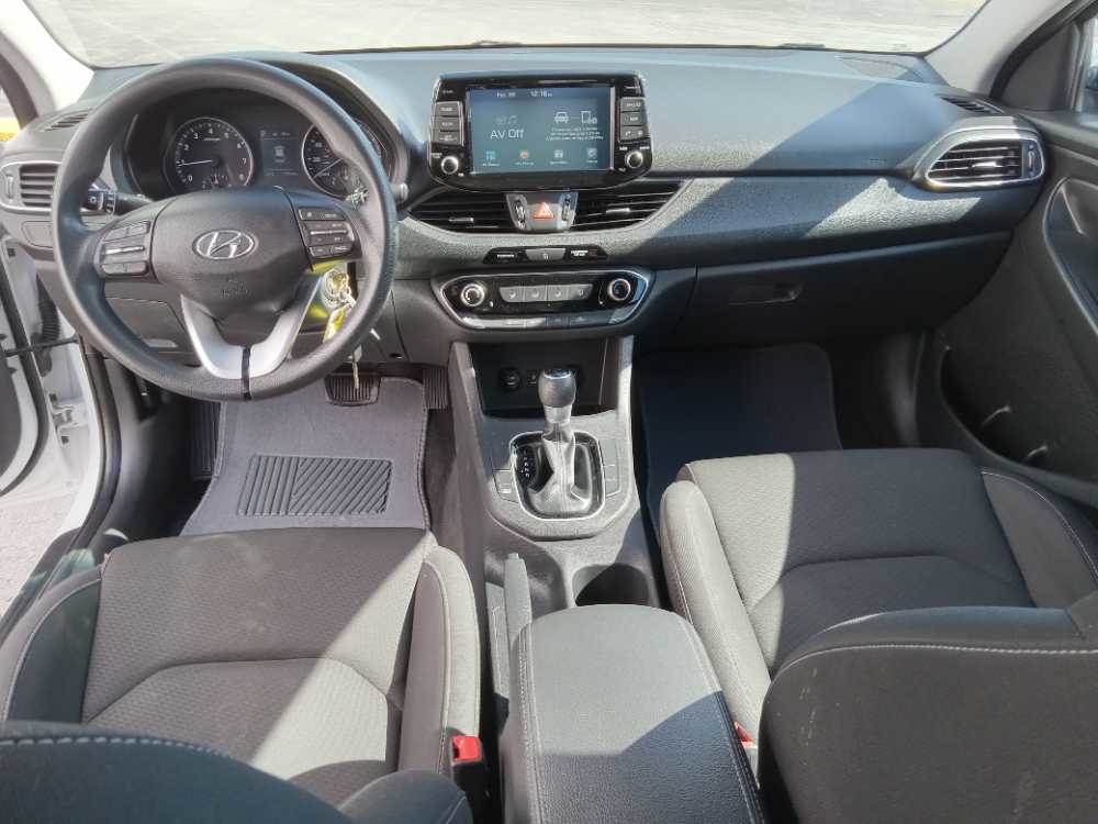 HYUNDAI ELANTRA GT BASE