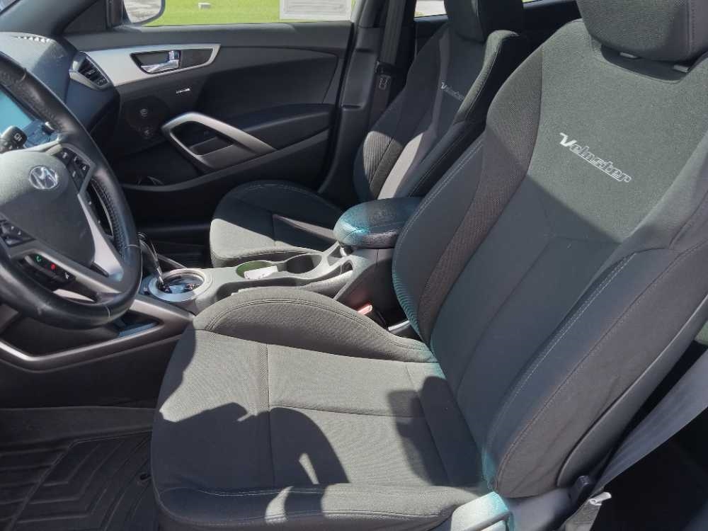 HYUNDAI VELOSTER BASE