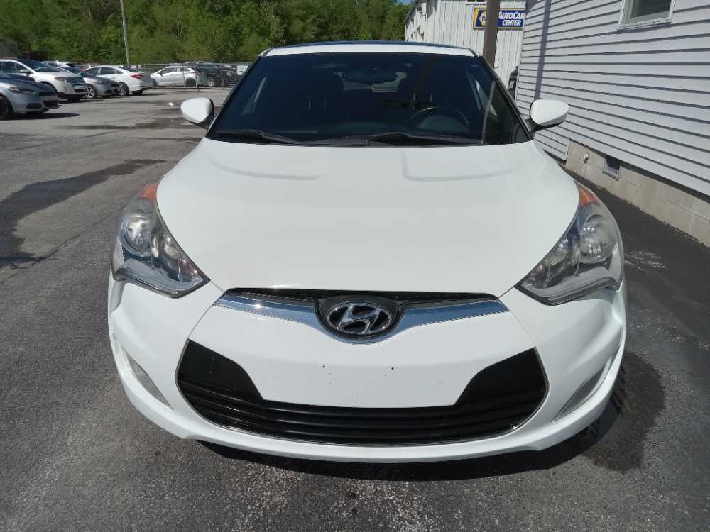 HYUNDAI VELOSTER BASE