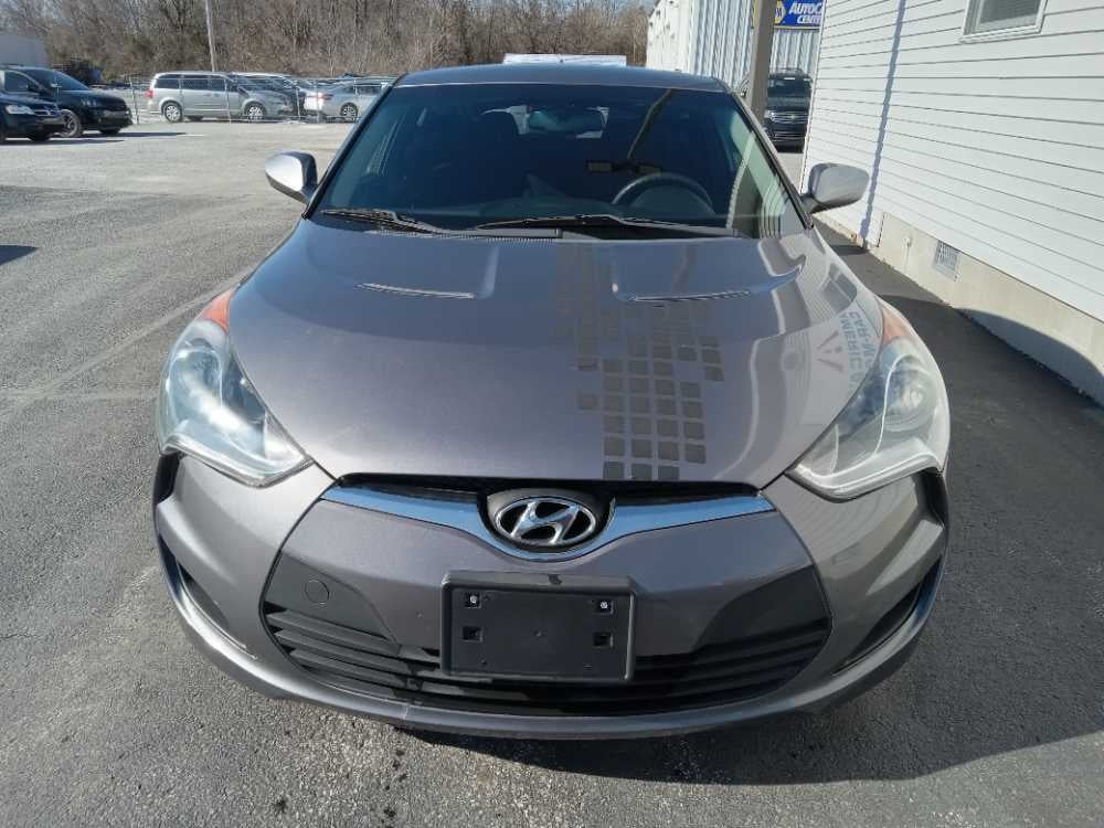 HYUNDAI VELOSTER