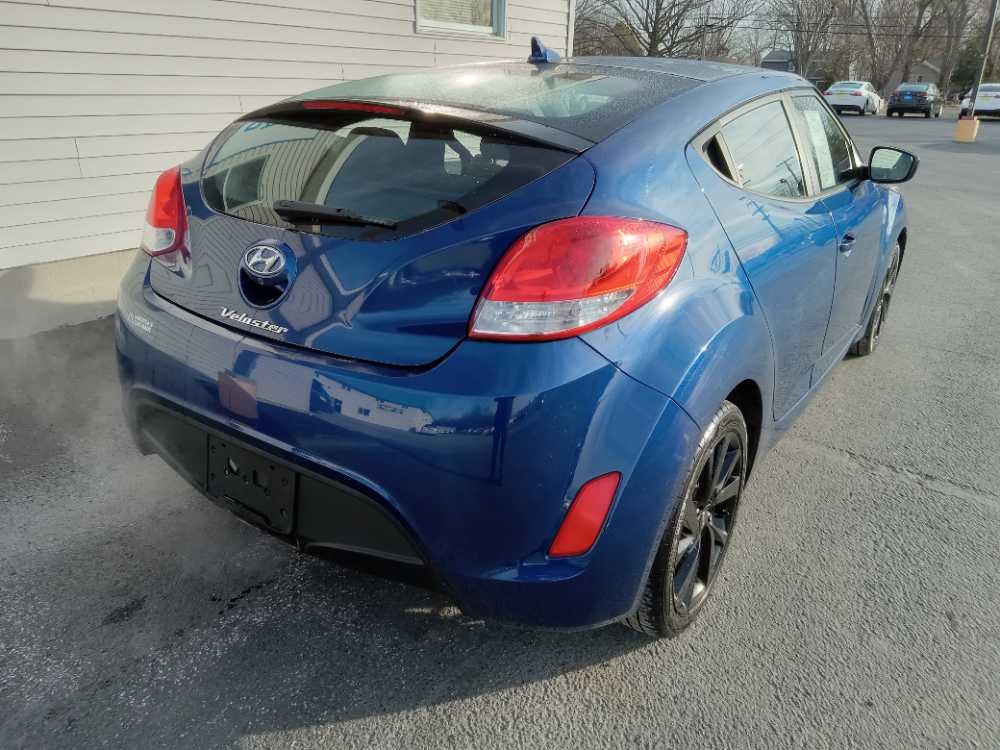 HYUNDAI VELOSTER BASE