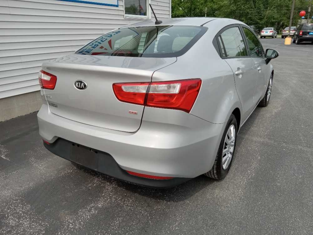 KIA RIO LX