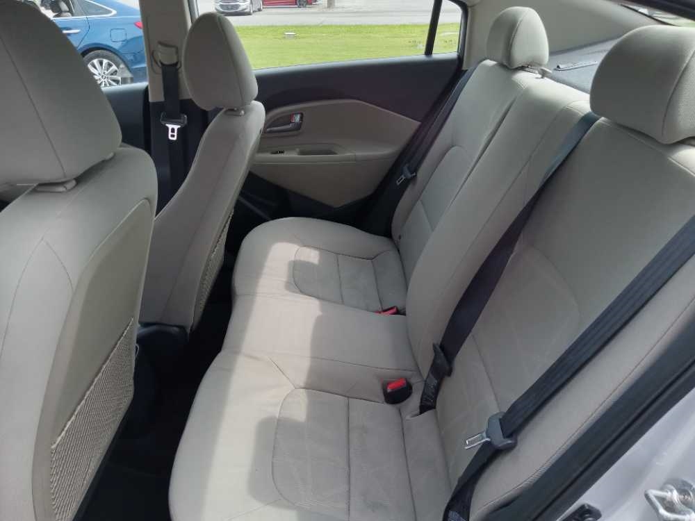 KIA RIO LX